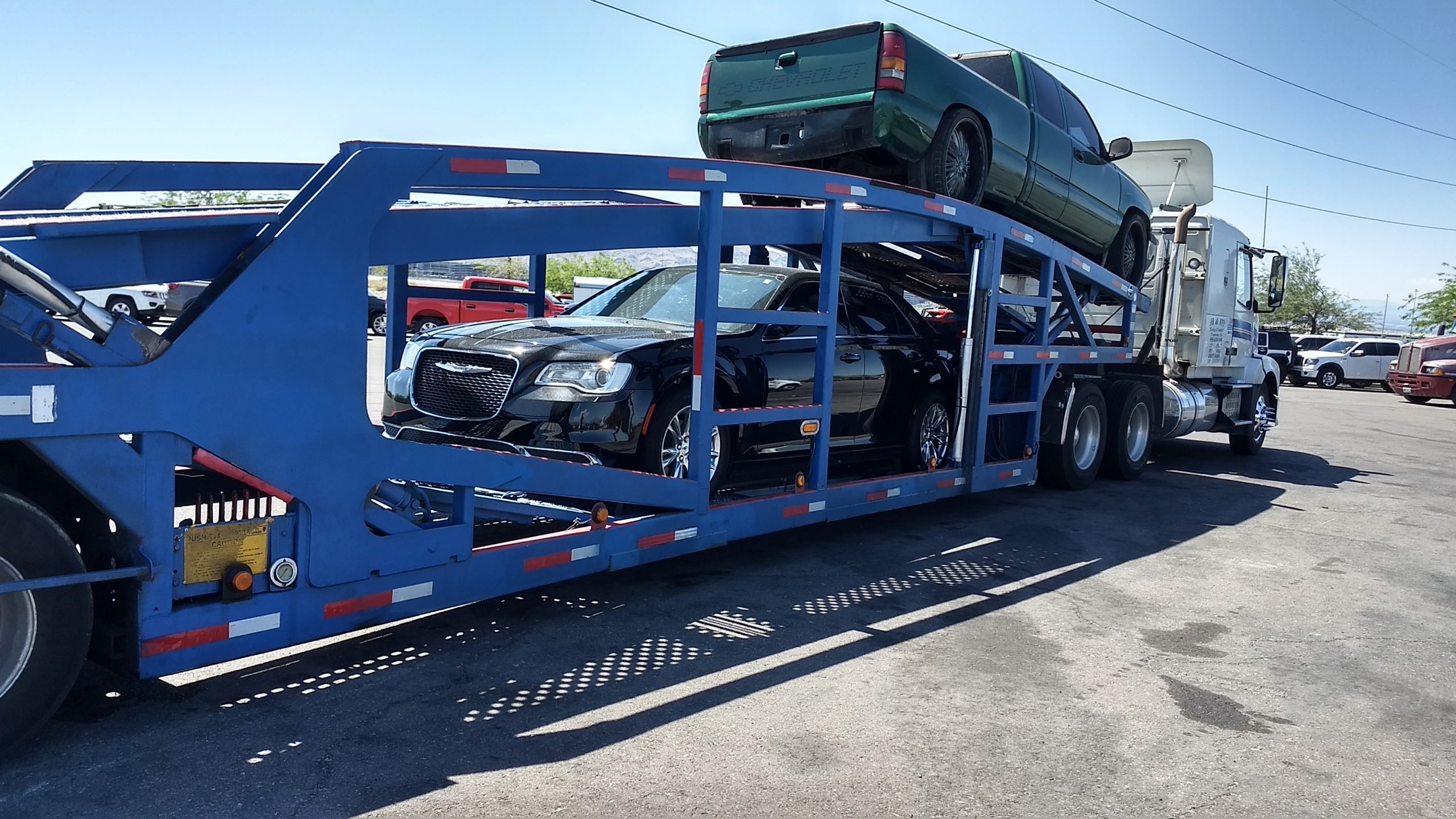 不论是从洛杉矶运车到纽约、从休斯顿运车到加州、把车从纽约运到加州、从洛杉矶运车到西雅图、拉斯维加斯运车到加州、德州运车到加州，费城运车到加州，DC华府运车到加州，波士顿运车到加州，休斯顿运车到加州，西雅图运车到加州，亚特兰大运车到加州，达拉斯运车到加州，佛罗里达运车到加州，阿拉斯加运车到西雅图，洛杉矶运车到夏威夷，北卡运车到洛杉矶，马里兰运车到费城，东岸运车到西岸、准备去别州念大学、跨州货运搬家，甚至带着爱车去旅游，我们都会送上专业服务。无论圣诞节、感恩节、新年、国庆日、劳动节，又亦或是假日，我们365天都在运车的路上忙碌着。